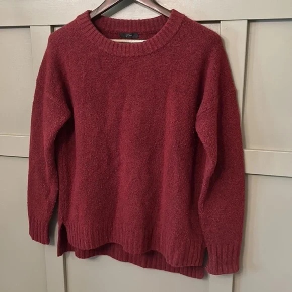 J. Crew Oversized Crewneck Sweater in Supersoft Yarn Merino Wool Alpaca Burgundy - Picture 6 of 10
